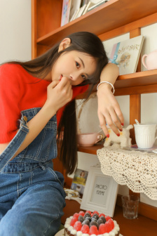 美女导购员